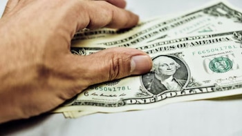 La pobreza monetaria disminuyó en El Salvador durante el 2025