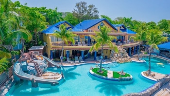 El turismo representa una oportunidad económica para hoteles, restaurantes y pequeños negocios, que reciben a visitantes nacionales durante el período de vacaciones. (Foto: Cortesía / Redes sociales)