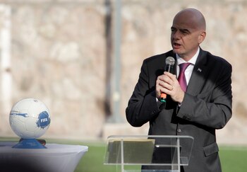 Gianni Infantino lidera el armado