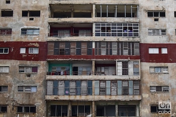Edificios desahuciados de Cuba, cientos de cubanos viven en estos edificios inseguros
