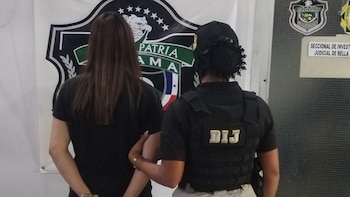 Aprehenden en Panamá a cuatro personas por hackeo de cuentas de WhatsApp para solicitar transferencias de dinero