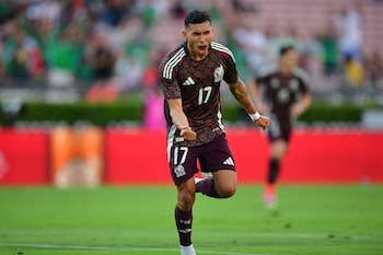 El jugador viene procedente del futbol griego. (Credit: Gary A. Vasquez-Imagn Images)