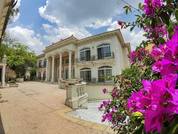 GreatHomes indicó que las casas en Lomas de Chapultepec pueden ubicarse entre 70,000 y 120,000 pesos por metro cuadrado. FOTO: ISAAC ESQUIVEL /CUARTOSCURO.COM