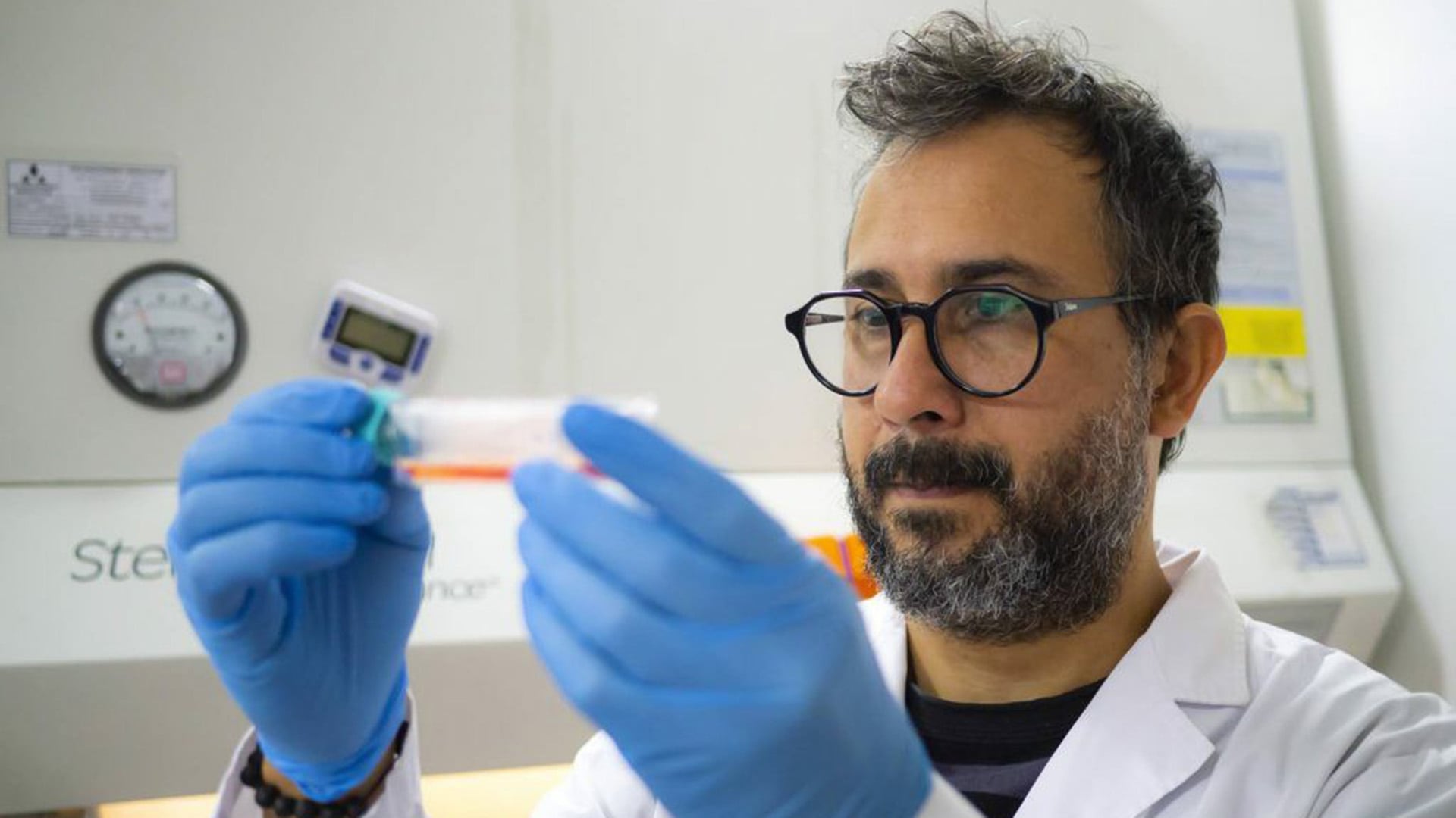 Mauricio Caballero es médico pediatra y experto en biología molecular y epidemiología. Es investigador del Conicet en la Universidad Nacional de San Martín y fue el primer autor del estudio sobre prematuros y displasia broncopulmonar (UNSAM)