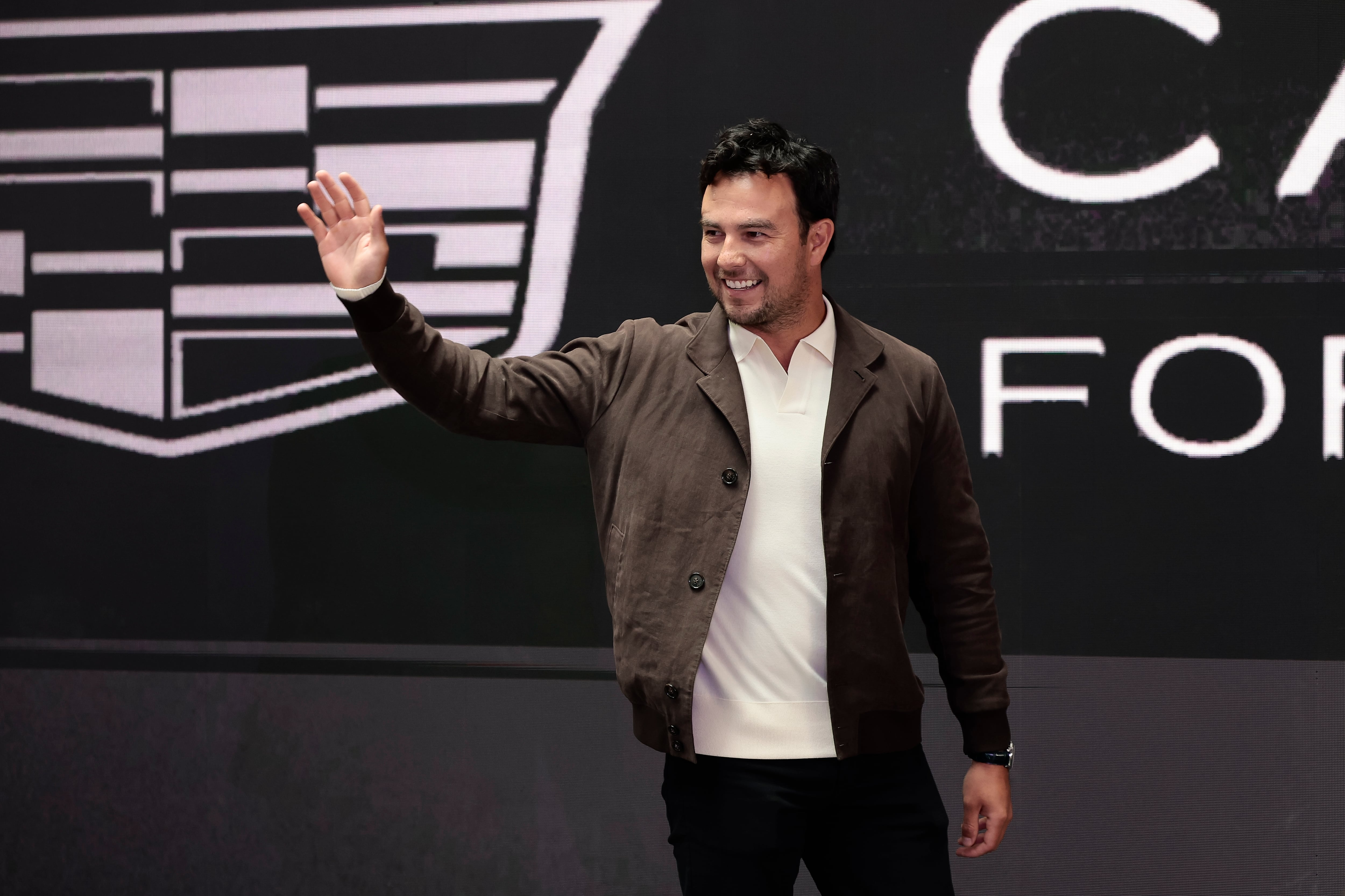 El piloto de Cadillac busca escalar posiciones en un comienzo de temporada complicado con la escudería estadounidense. (EFE/José Méndez)