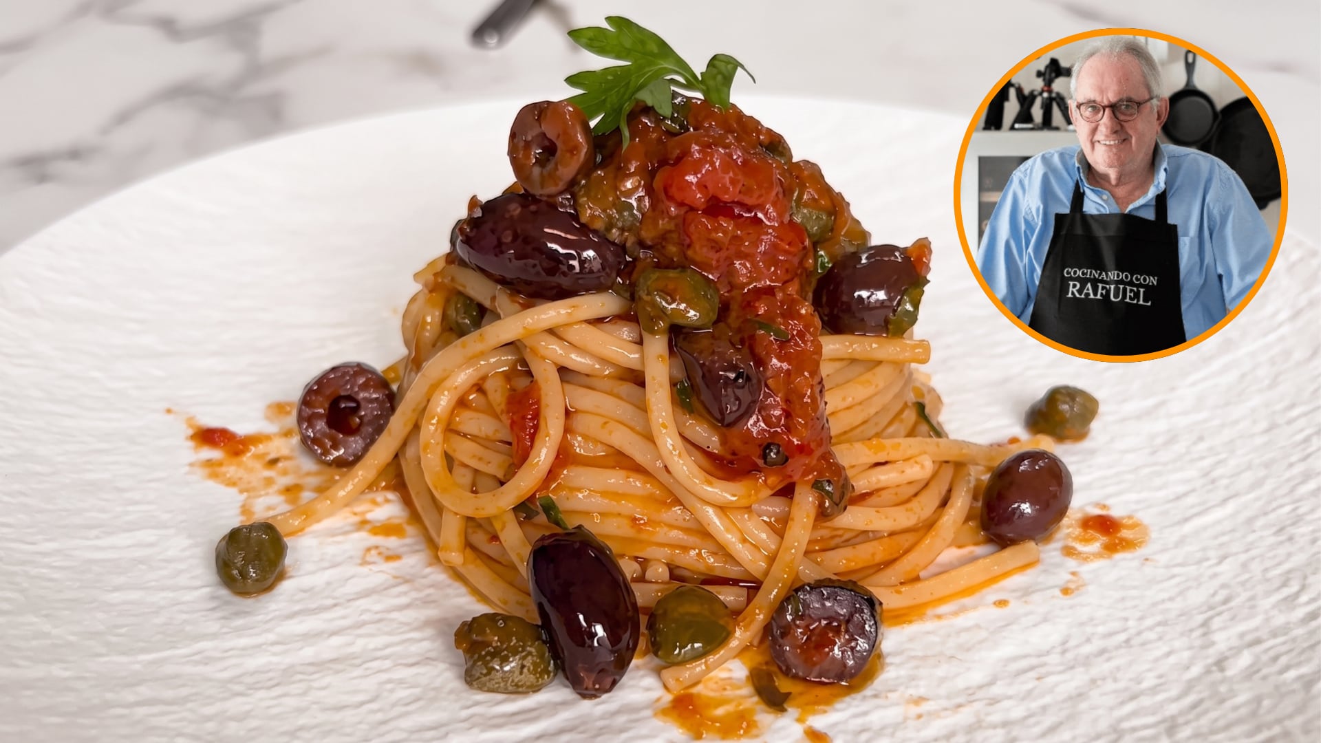 El famoso cocinero, popular en redes sociales como @rafuel55, muestra cómo hacer un plato de pasta diferente pero muy rico. (Canva)