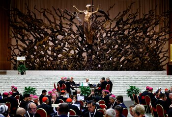 El Papa Francisco asiste a