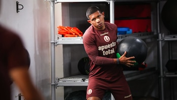 Revelan por qué Edison Flores volvió a quedar fuera de la convocatoria en Universitario: ¿Cuál fue la decisión de Héctor Cúper?