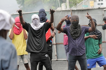 Manifestantes cortaron calles (REUTERS/Ralph Tedy