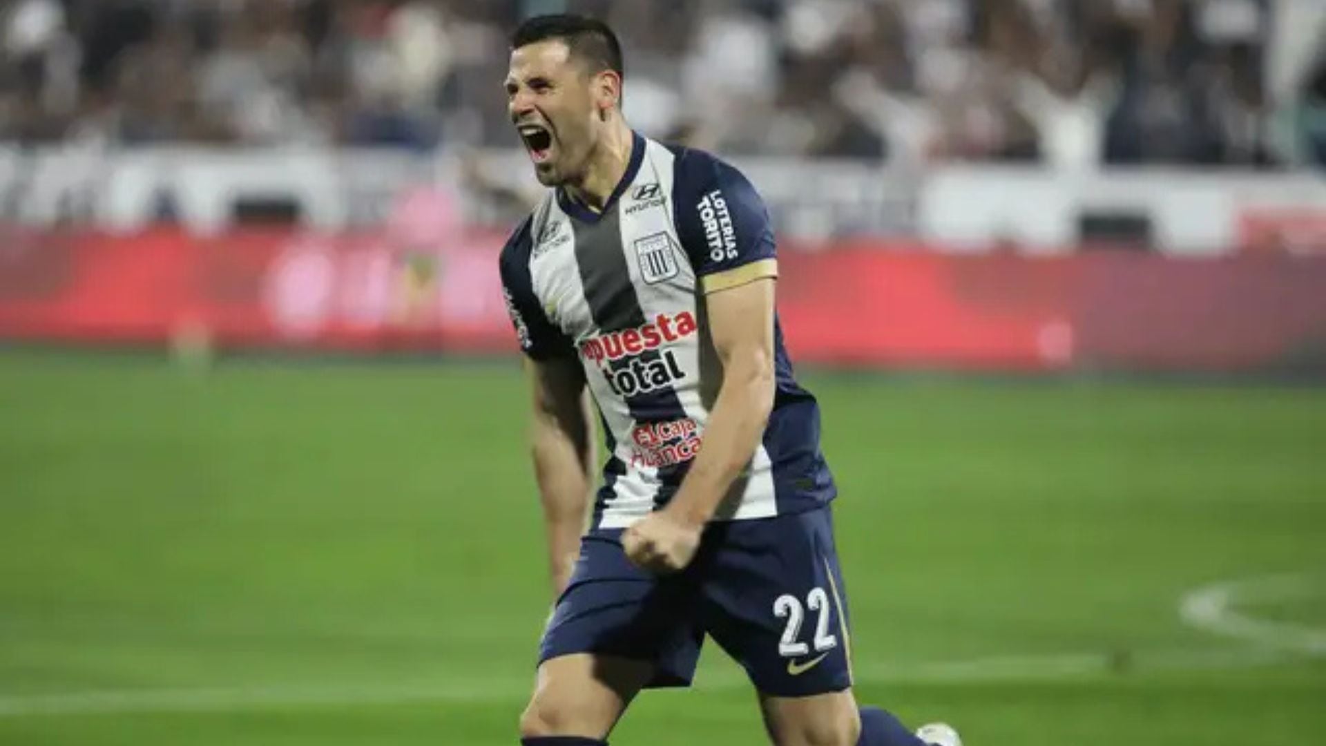 El grito desaforado de Guillermo Enrique tras anotar su primer gol con Alianza Lima. - Crédito: La República