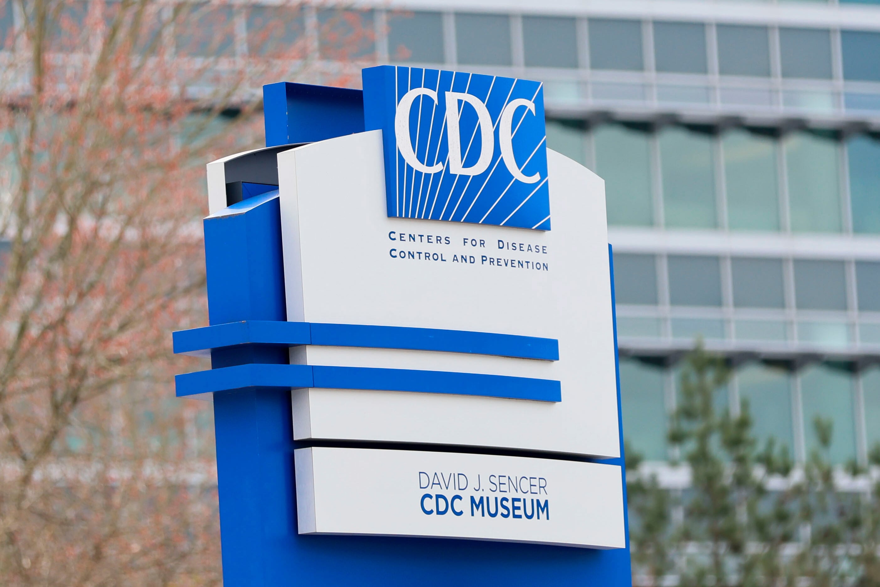El Departamento de Salud Pública de Los Ángeles y los CDC buscan contactar a los pasajeros sentados cerca de la persona infectada en el vuelo 4245 de Southwest Airlines desde Phoenix (AP)