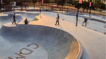 El skatepark está dentro del