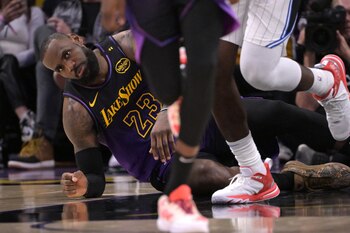 Lakers enfrentan complicaciones ofensivas tras