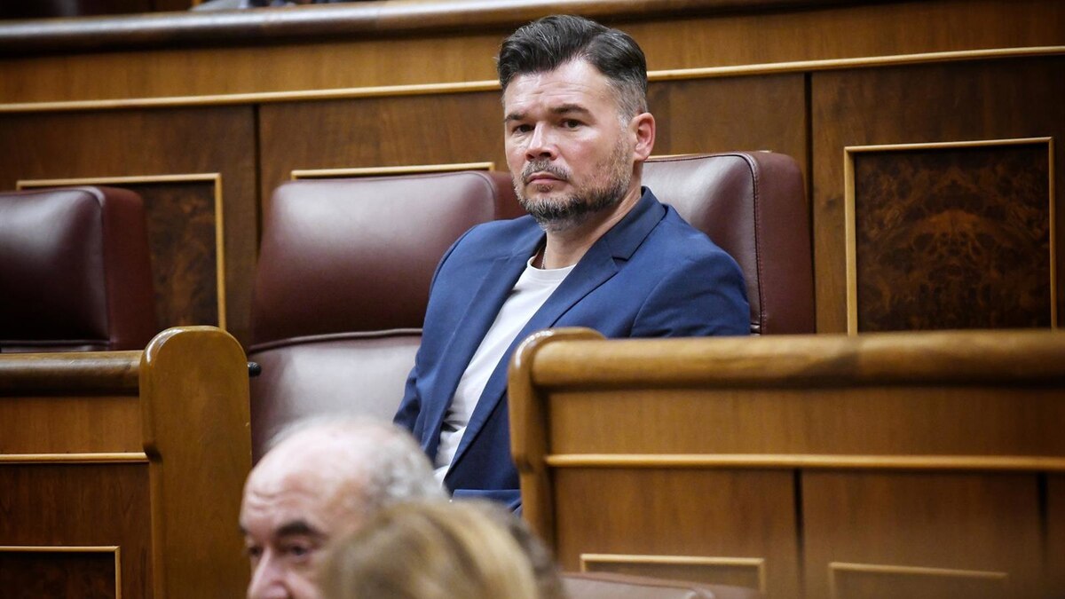 Rufián avisa a Sánchez que responder con "el 'y tú más'" ante los casos de corrupción supone asumir "Y yo también"