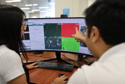 Los aplicativos ForView y Spectral desarrollados por Osinfor permiten visualizar imágenes satelitales y analizar firmas espectrales para fortalecer el control de la deforestación. (Andina)