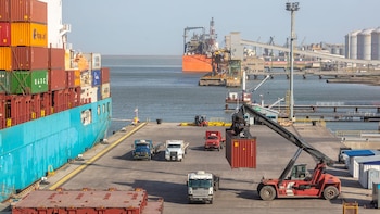 El movimiento de cargas en los puertos bonaerenses creció 21,3% interanual