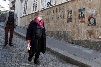 Mientras que los mayores de