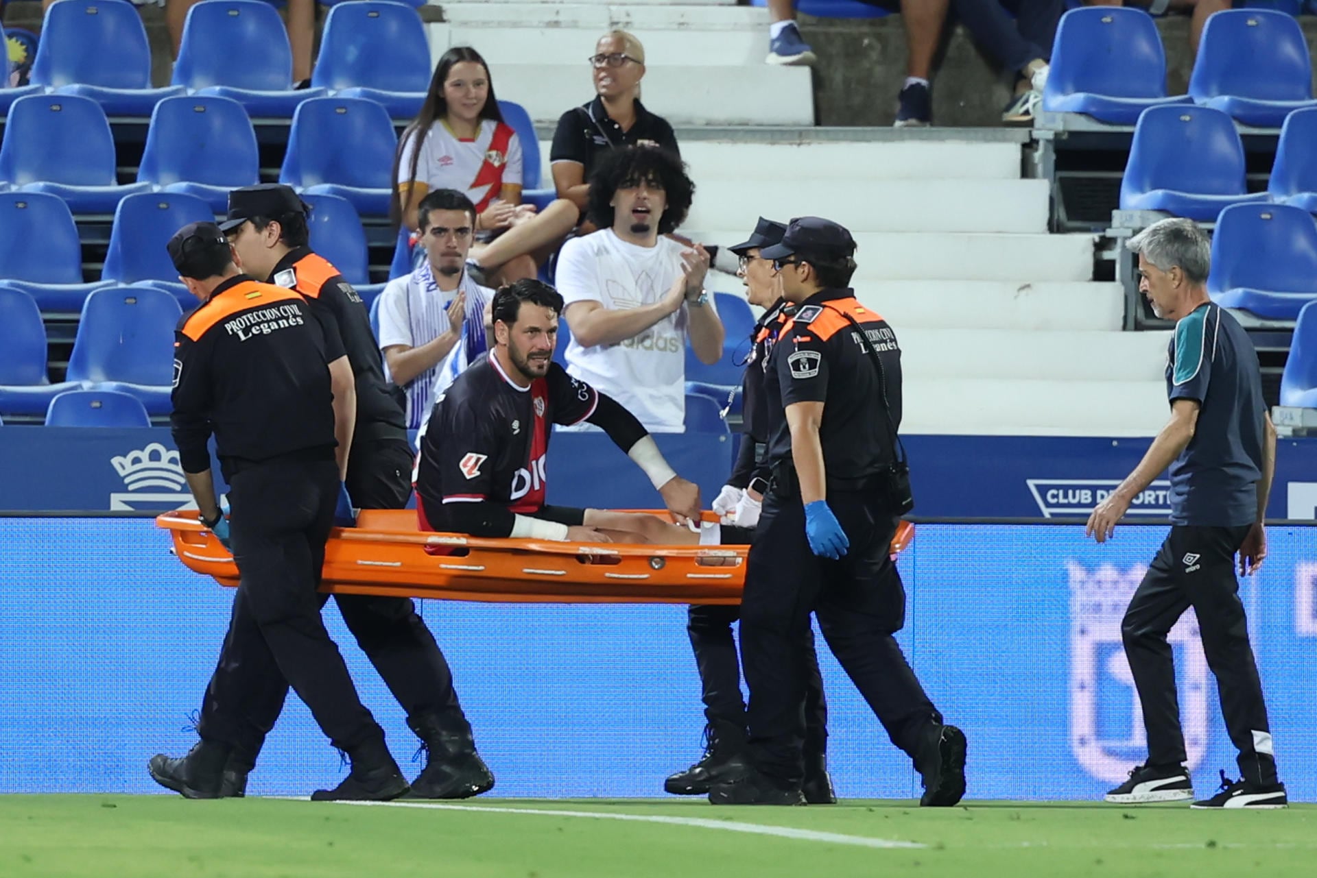 El club madrileño pierde a su arquero titular por un lapso de tiempo y será reemplazado por Dani Cárdenas (EFE)