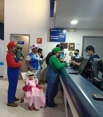 Mario, Luigi, Toad, Peach y