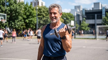 El cuerpo cambia en silencio: sedentarismo, masa muscular en baja y la regla de no dejar pasar tres días sin entrenar