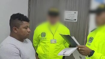 Policía de Colombia y Ecuador