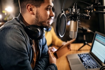 Los podcast han retomado fuerza entre los usuarios de las plataformas de streaming, sobre todo tras la pandemia de coronavirus (Getty Images)