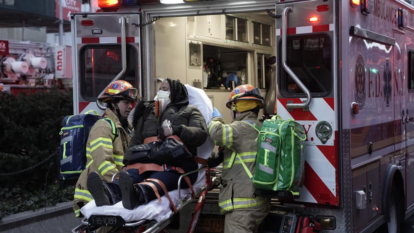 Más de tres cuartas partes de las intervenciones del departamento corresponden a incidentes médicos, aunque el personal de EMS representa menos de un tercio de la plantilla.