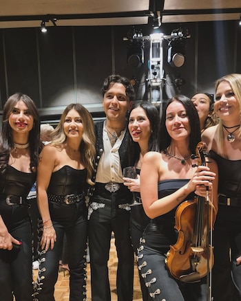 Esmeralda Camacho forma parte de