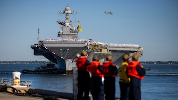 El portaaviones Gerald R. Ford, el más grande del mundo, regresó a EEUU tras intervenir en el conflicto con Irán y en la captura de Maduro