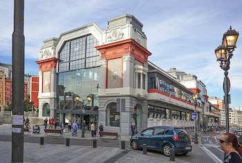 Mercado de La Ribera en Bilbao. (Wikimedia/PA)