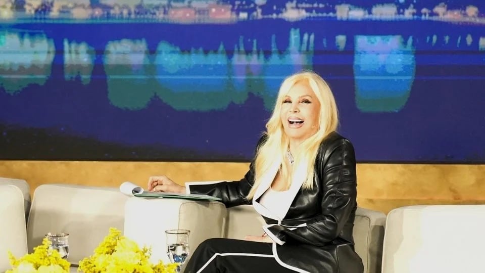 Desde que inició con su programa marcó tendencia con cada uno de sus looks