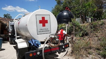 La Cruz Roja activa ayudas anticipadas por la sequía en zonas del corredor seco de El Salvador