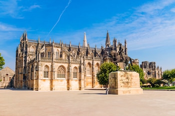 Monasterio de Batalha, en Portugal (Adobe