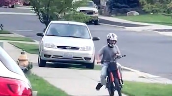 Video indignante: conductora alcoholizada intentó atropellar a un niño en bicicleta y fue detenida