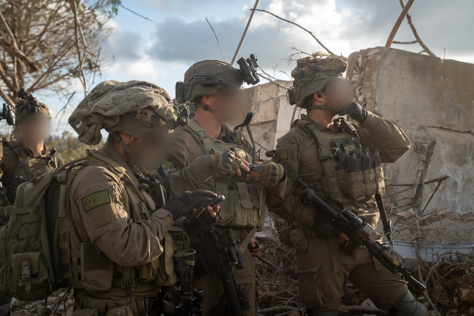 Fuerzas israelíes operan contra Hezbollah en el sur del Líbano