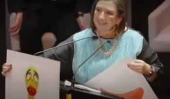 Xóchitl Gálvez presentó 3 carteles