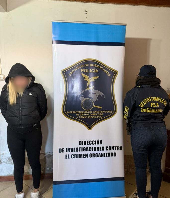 Secuestraron vehículos, dinero y máquinas para producir droga (Foto: Policía bonaerense)