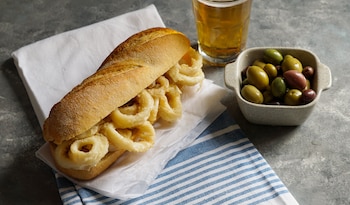 Bocadillo de calamares, un clásico