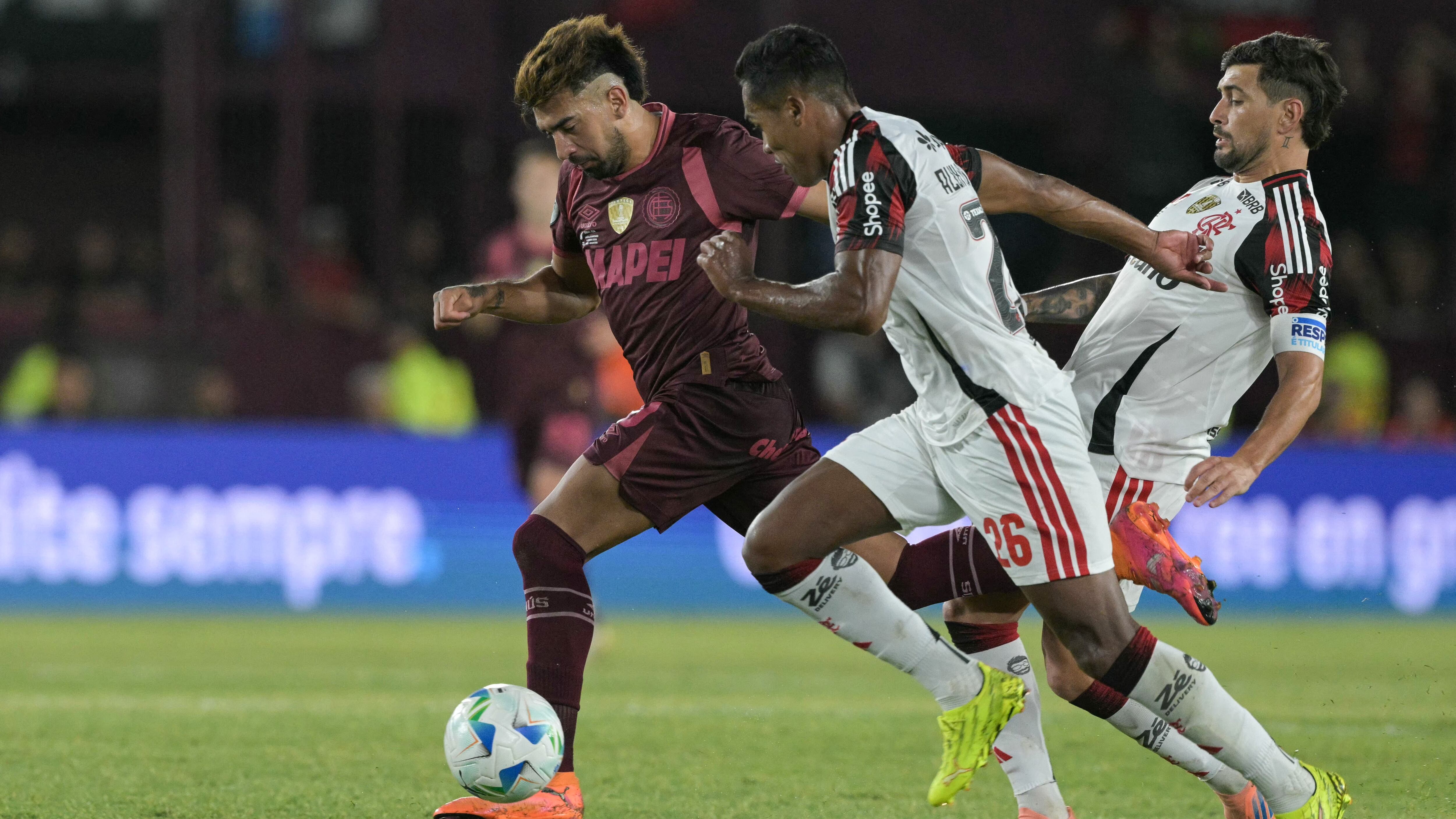 Lanús le gana a Flamengo en Brasil por la final de la Recopa Sudamericana