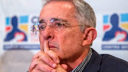 Álvaro Uribe expresó su preocupación por la seguridad en Colombia: “Con la moral afectada”