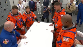 La divertida tradición que los astronautas de Artemis II repitieron antes del despegue