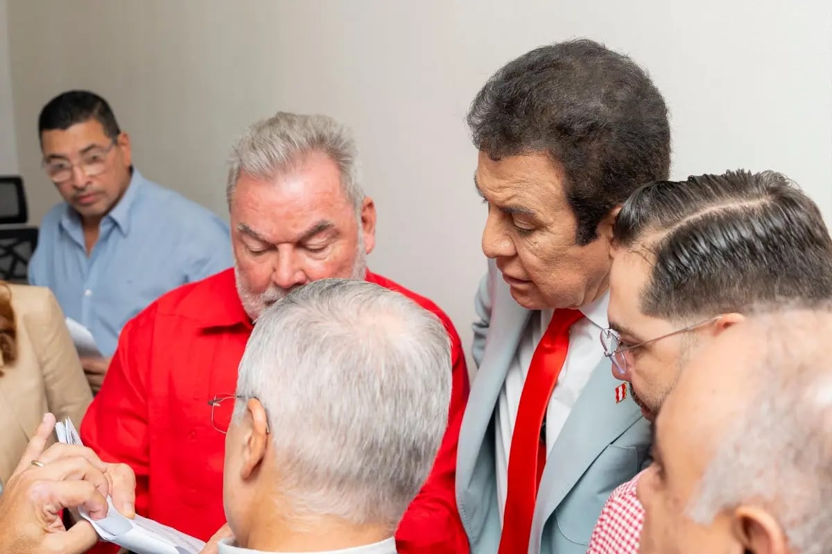 Las diferencias entre Contreras y Nasralla se han intensificado durante 2026 por la conducción y el futuro del Partido Liberal. (FOTO: La Prensa)