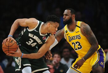 Giannis Antetokounmpo contra LeBron James,
