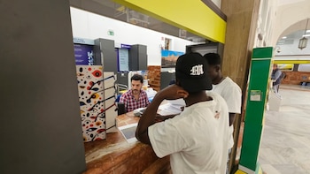 Correos habilitará 383 oficinas hasta el 30 de septiembre para atender subsanaciones de expedientes de regularización