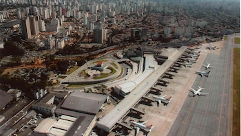 Brasil fue el principal destino de los viajes al exterior: concentró USD 1.635 millones en débitos y dejó un saldo negativo de USD 1.407 millones para la Argentina