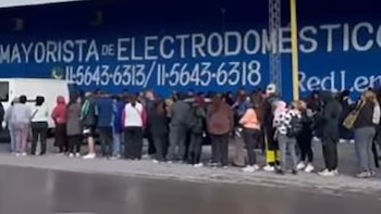 Diez cuadras de cola y