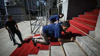 Preparativos ceremonia de asunción y