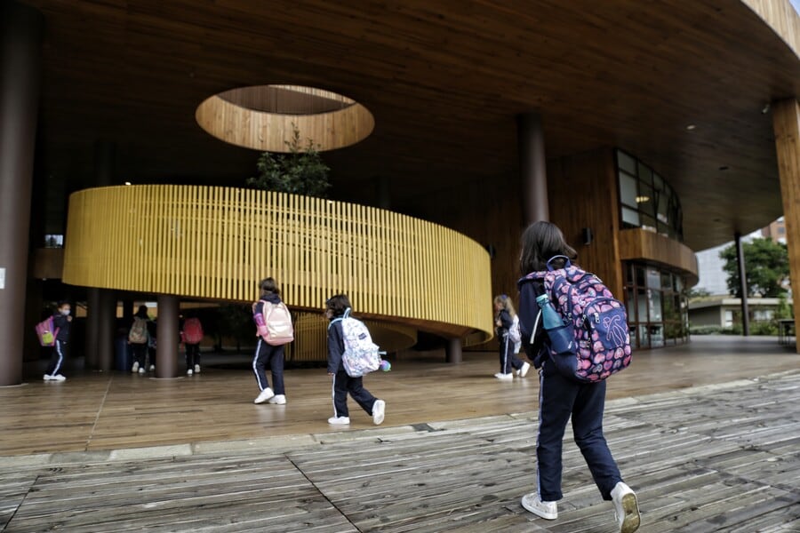 El reciente informe del Ranking Col-Sapiens 2025-2026 ha evidenciado una reducción en el número de colegios clasificados respecto al año anterior, pasando de 880 a 809 instituciones evaluadas, según datos de Sapiens Research - crédito Colprensa/Álvaro Tavera