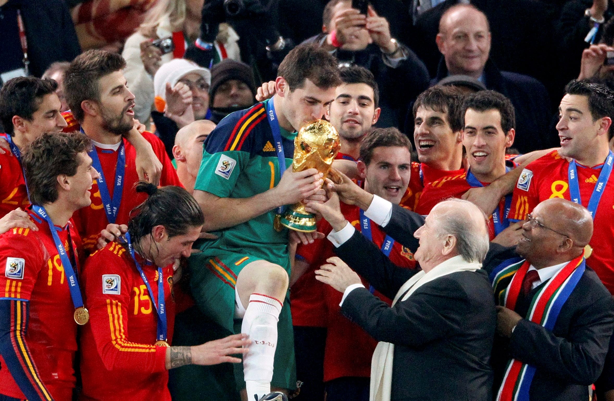 “Jamás había visto una copa tan bonita”: las declaraciones de los jugadores de La Roja tras ganar el Mundial de 2010