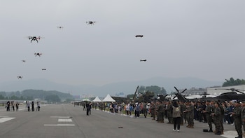 Detenidos tres militares en redadas